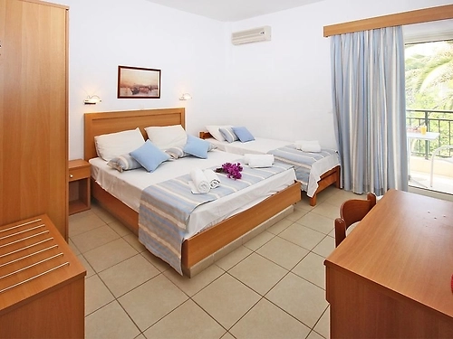 Hotel Miramare Bungalows Sithonia Grecia (11 / 18)