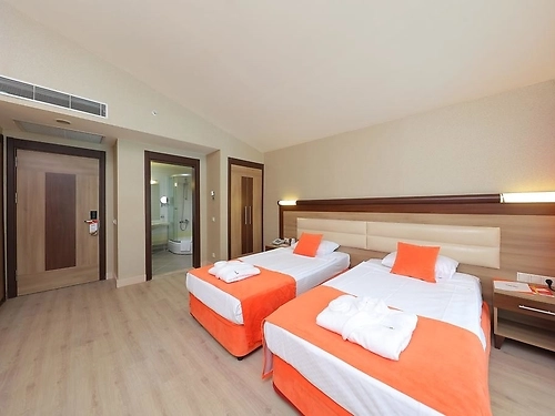 Hotel Sueno Beach Side (8 / 24)