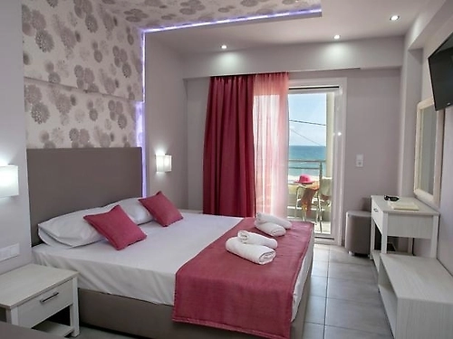 Hotel Lafeyra Luxury Rooms Thassos Grecia (3 / 30)