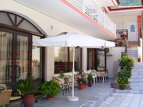 Hotel Delfini Thassos Grecia (2 / 13)
