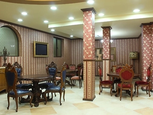 Hotel Real Veliko Tarnovo (5 / 19)