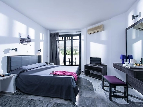 Hotel Indigo Inn Grecia (12 / 19)