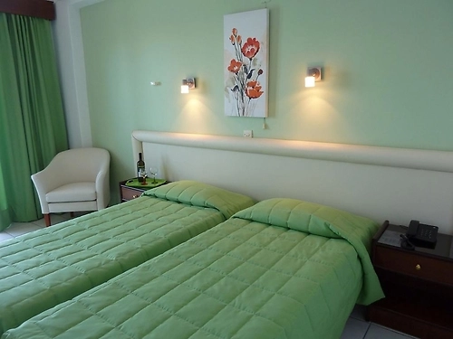 Hotel Oasis Corfu Grecia (17 / 23)