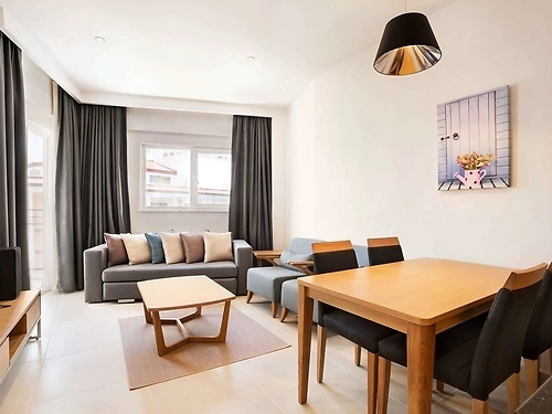 Ramada Hotel and Suites Kusadasi Turcia (25 / 31)