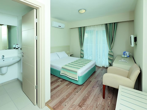Hotel Bodrum Beach Resort Turcia (8 / 14)