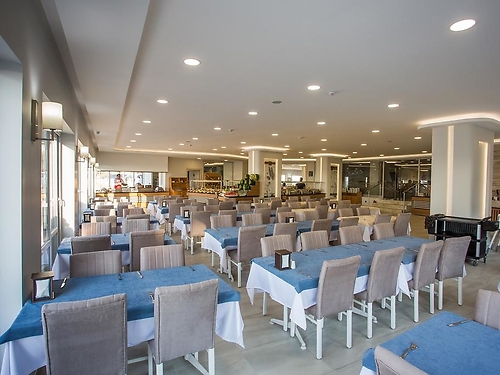 Marti Beach Hotel Kusadasi Turcia (4 / 19)