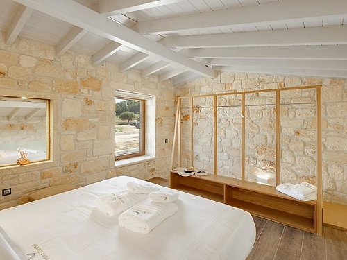 Hotel Mint Retreat Suites Kassandra (6 / 21)