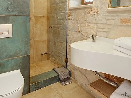 Hotel Mint Retreat Suites Kassandra (8 / 21)