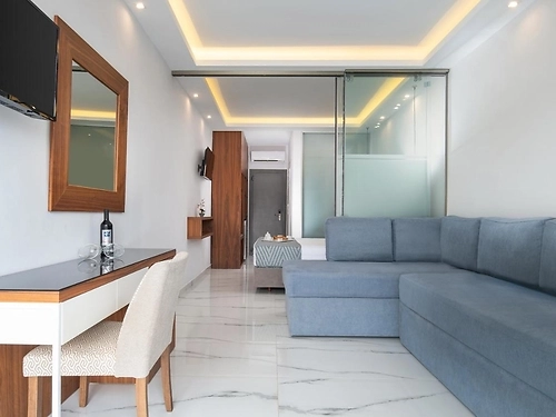 Hotel 4 You Boutique Grecia (13 / 19)