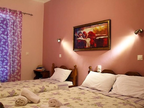 Antique The Hotel Grecia (5 / 9)