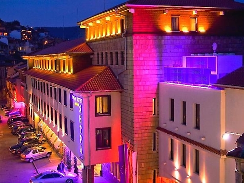 Hotel Grand Yantra Veliko Tarnovo (1 / 32)
