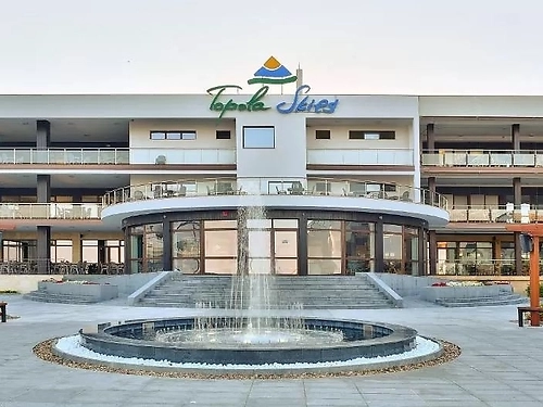 Hotel Topola Skies Resort Aquapark Balchik Bulgaria (2 / 33)