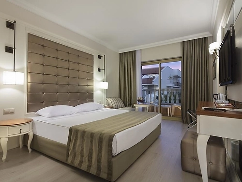 Hotel Aydinbey Famous Resort Turcia (13 / 19)