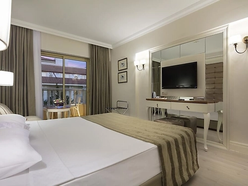 Hotel Aydinbey Famous Resort Belek Turcia (11 / 19)