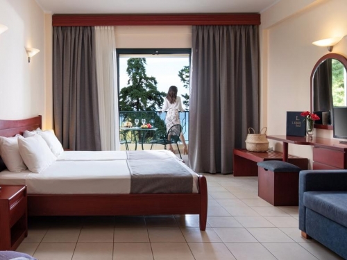 Lesse Hotel Grecia (6 / 15)