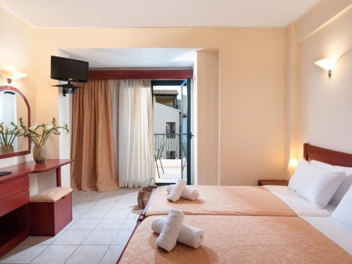 Lesse Hotel Kassandra Grecia (12 / 15)