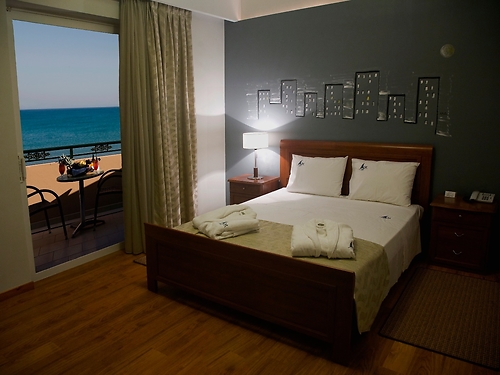 Hotel Mediterranean Beach Resort & SPA Grecia (3 / 23)