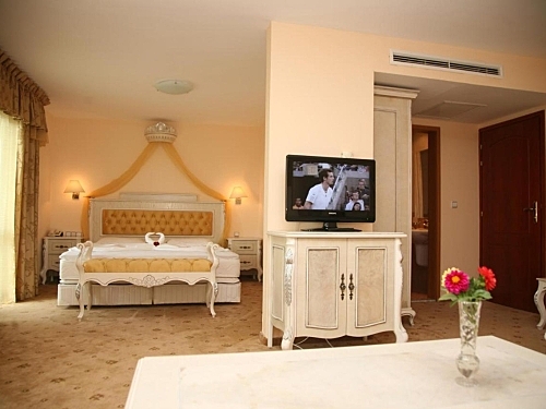 Hotel Pelican Duni Royal Resort Duni Bulgaria (4 / 33)