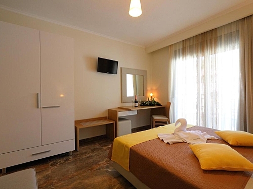 Hotel Artemis Plaza Grecia (14 / 26)