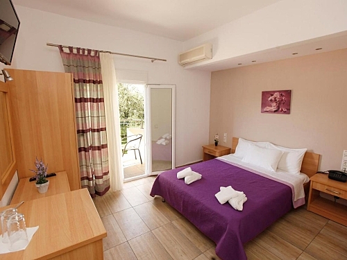Christa Hotel Grecia (6 / 20)