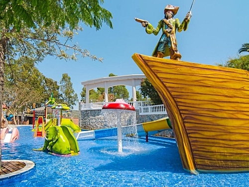 Tusan Beach Resort Hotel Kusadasi Turcia (32 / 45)