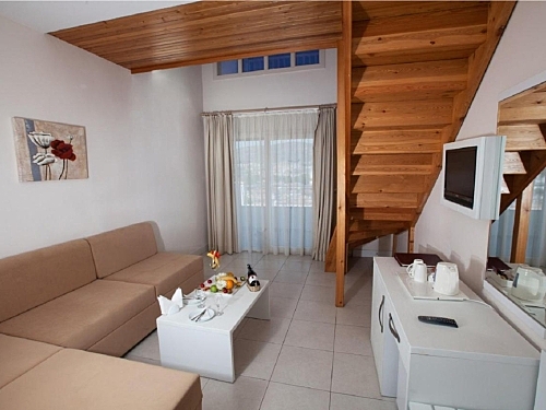 Batihan Beach Resort & Spa Hotel Kusadasi Turcia (11 / 40)