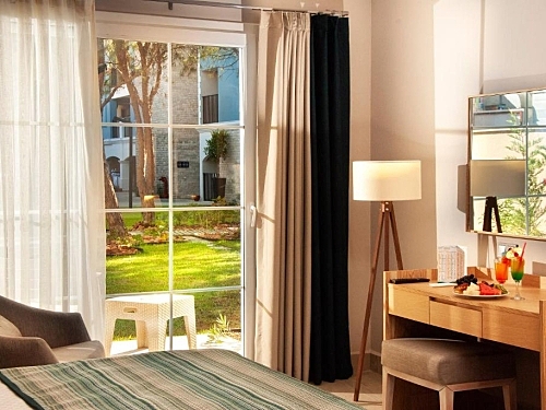 Hotel Ephesia Holiday Beach Club Kusadasi Turcia (7 / 49)