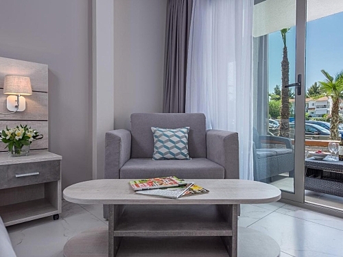 Dionysos Hotel & Suites Kassandra Grecia (9 / 44)