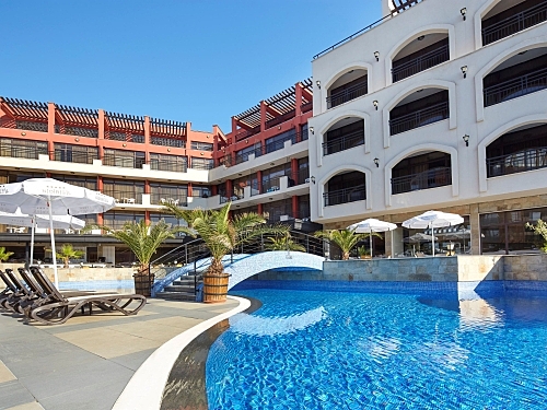 Gallery ad with stickers