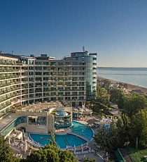 Hotel Marina Grand Beach