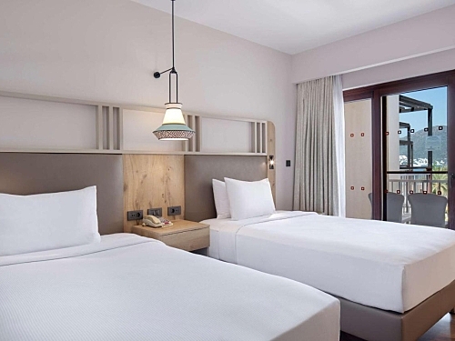 Hotel Doubletree by Hilton Bodrum Isil Club Bodrum Turcia (7 / 45)