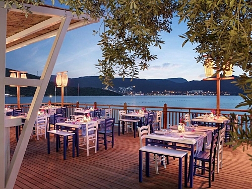 Hotel Doubletree by Hilton Bodrum Isil Club Bodrum (13 / 45)