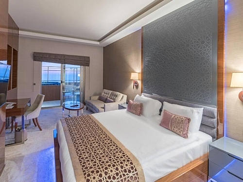 Hotel Ramada Resort Kusadasi & Golf Kusadasi Turcia (8 / 40)