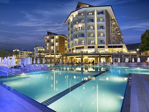 Hotel Ramada Resort Kusadasi & Golf Kusadasi Turcia (1 / 40)
