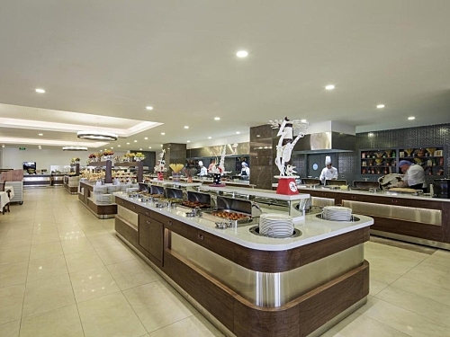 Hotel Ramada Resort Kusadasi & Golf Kusadasi Turcia (31 / 40)