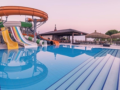 Hotel Ramada Resort Kusadasi & Golf Kusadasi Turcia (37 / 40)