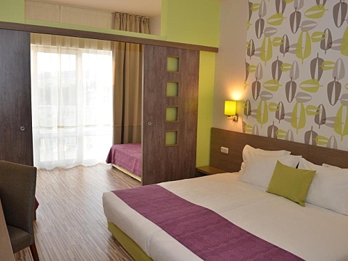 Aqua Nevis Hotel & Aquapark Sunny Beach (6 / 38)