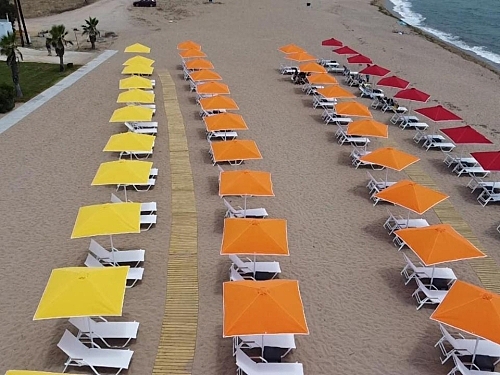 Buka Sandy Beach  (24 / 35)