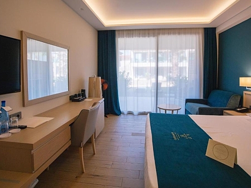 Almyros Beach Resort & Spa Corfu (7 / 13)