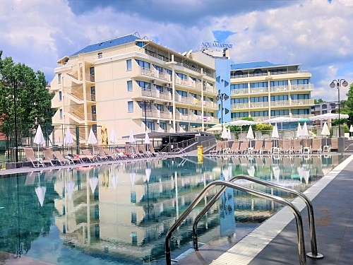 Gallery ad with stickers