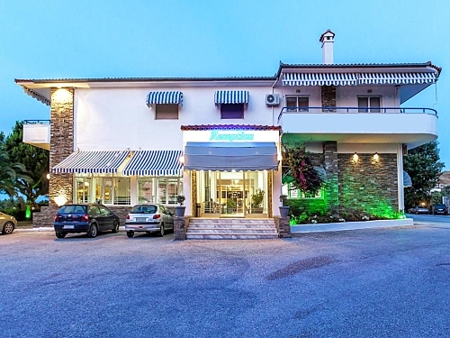 Port Marina Hotel Kassandra Grecia (1 / 35)